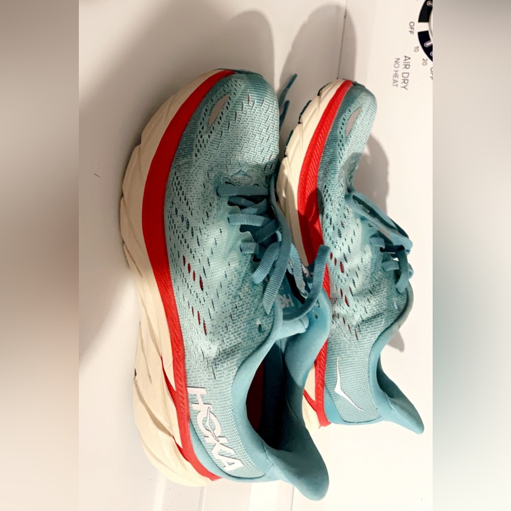 HOKA SHOES WOMENS SIZE 5.5